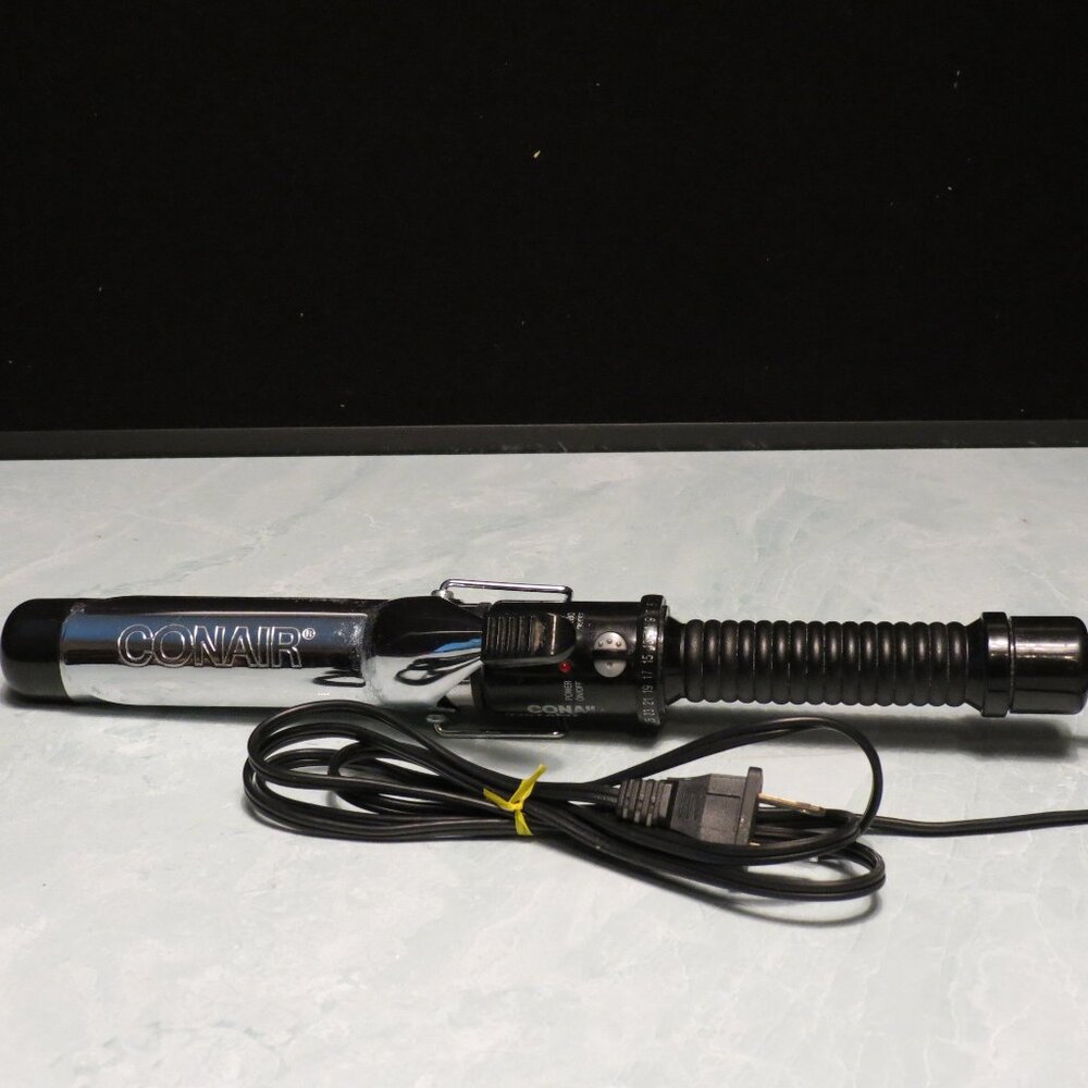 Conair Instant Heat Hair Styling Curling Iron - Model - CD82S Tested Working